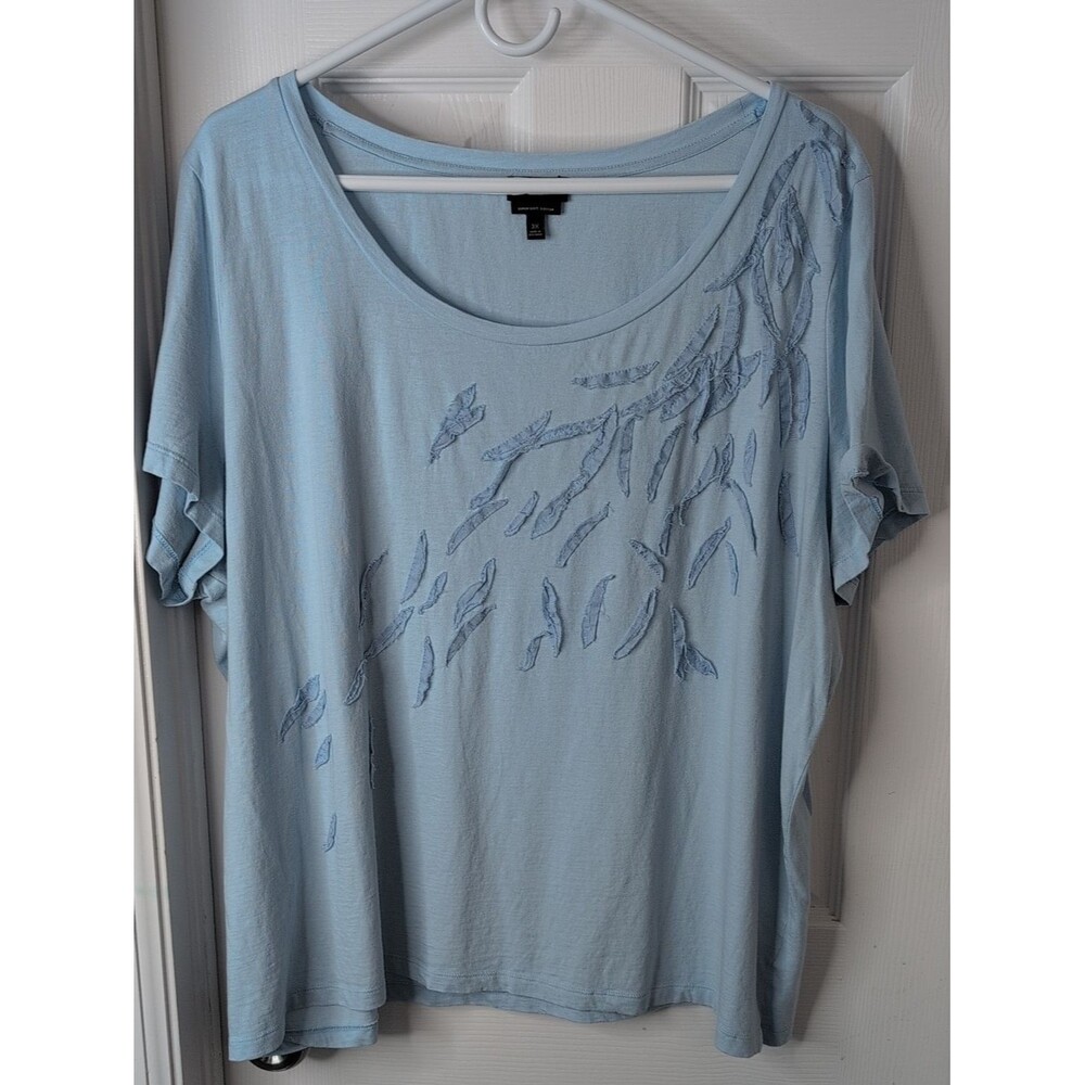 Talbots 100% Pima Cotton Light Blue Short Sleeve Scoop Neck Top Leaf Embroidery